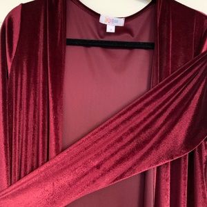 Medium maroon velvet Sarah